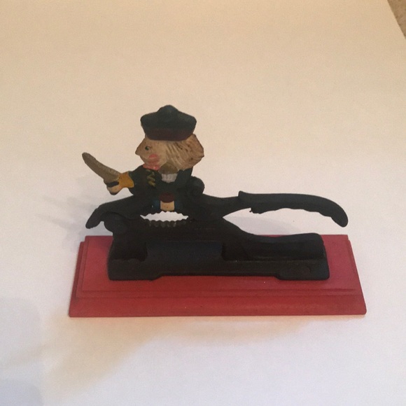 Nutcracker - Picture 1 of 2